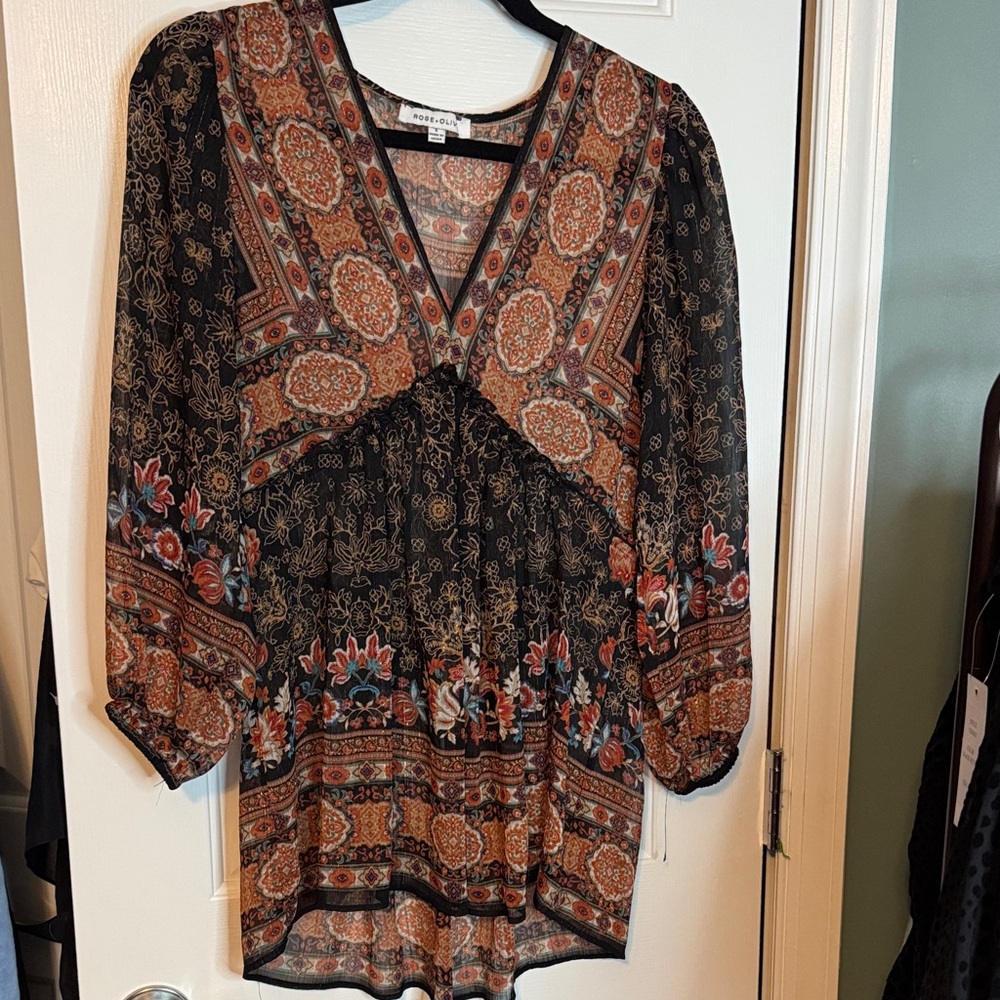 Rose & Olive Multicolor V-Neck Blouse